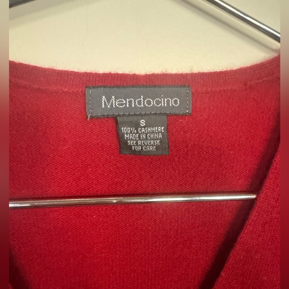 Mendocino 100% Cashmere V-Neck Sweater - Picture 3 of 4